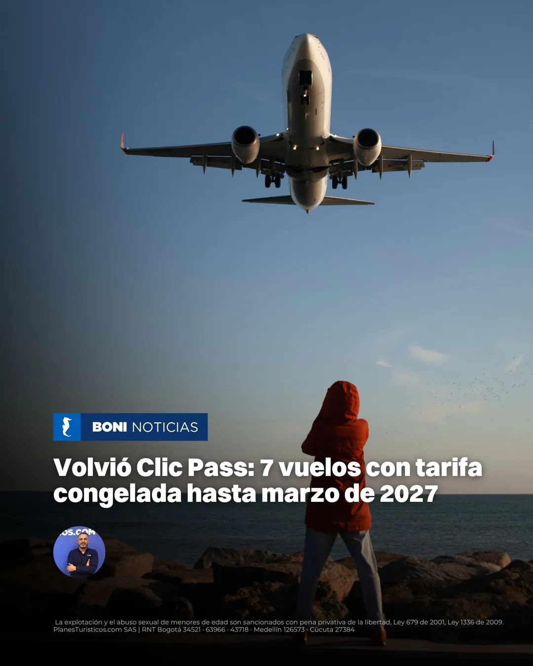 Avión en el cielo y viajera mirando el horizonte