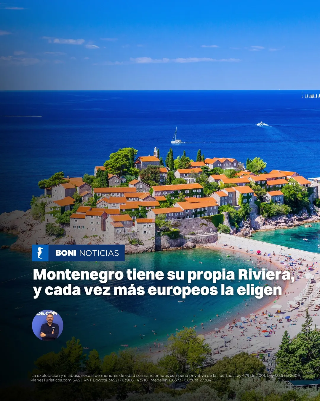Isla de Sveti Stefan y playa en la costa de Montenegro